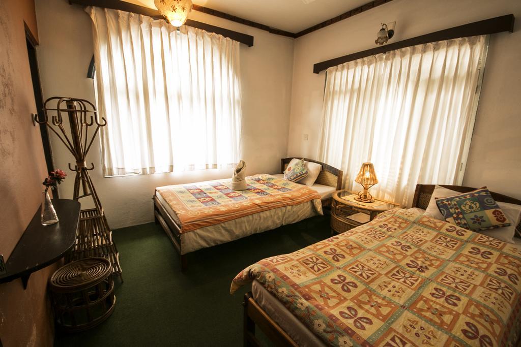 Peace Eye Guest House Pokhara Zimmer foto